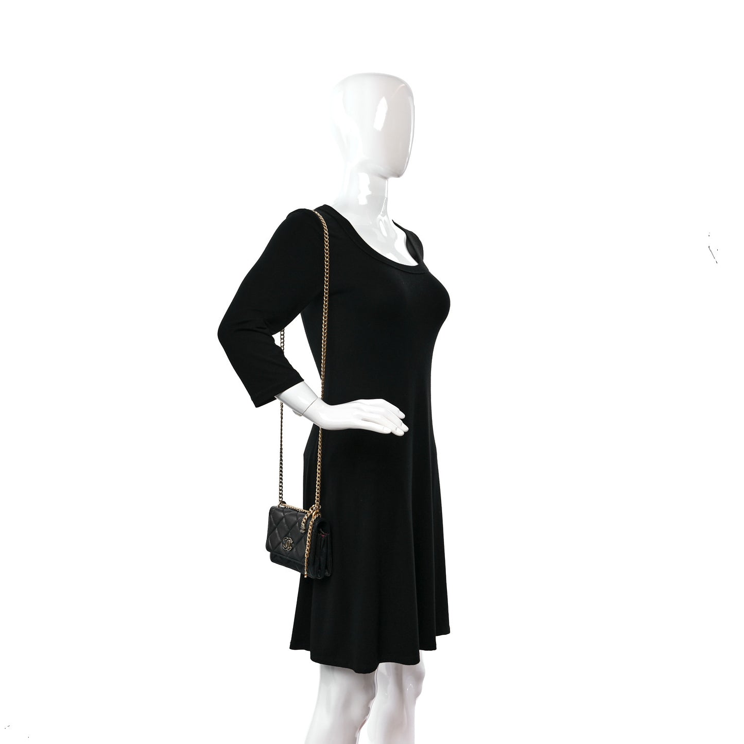 Lambskin Enamel Quilted Pending CC Clutch With Chain Black