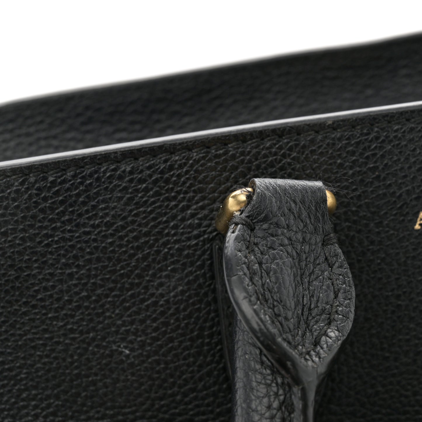Pebbled Calfskin Small Skull Padlock Zip Around Tote Black