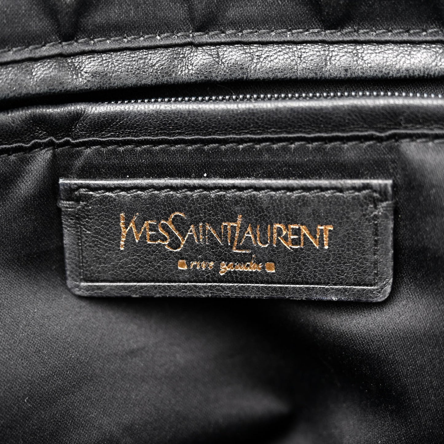 Textured Patent Calfskin Large Muse Black