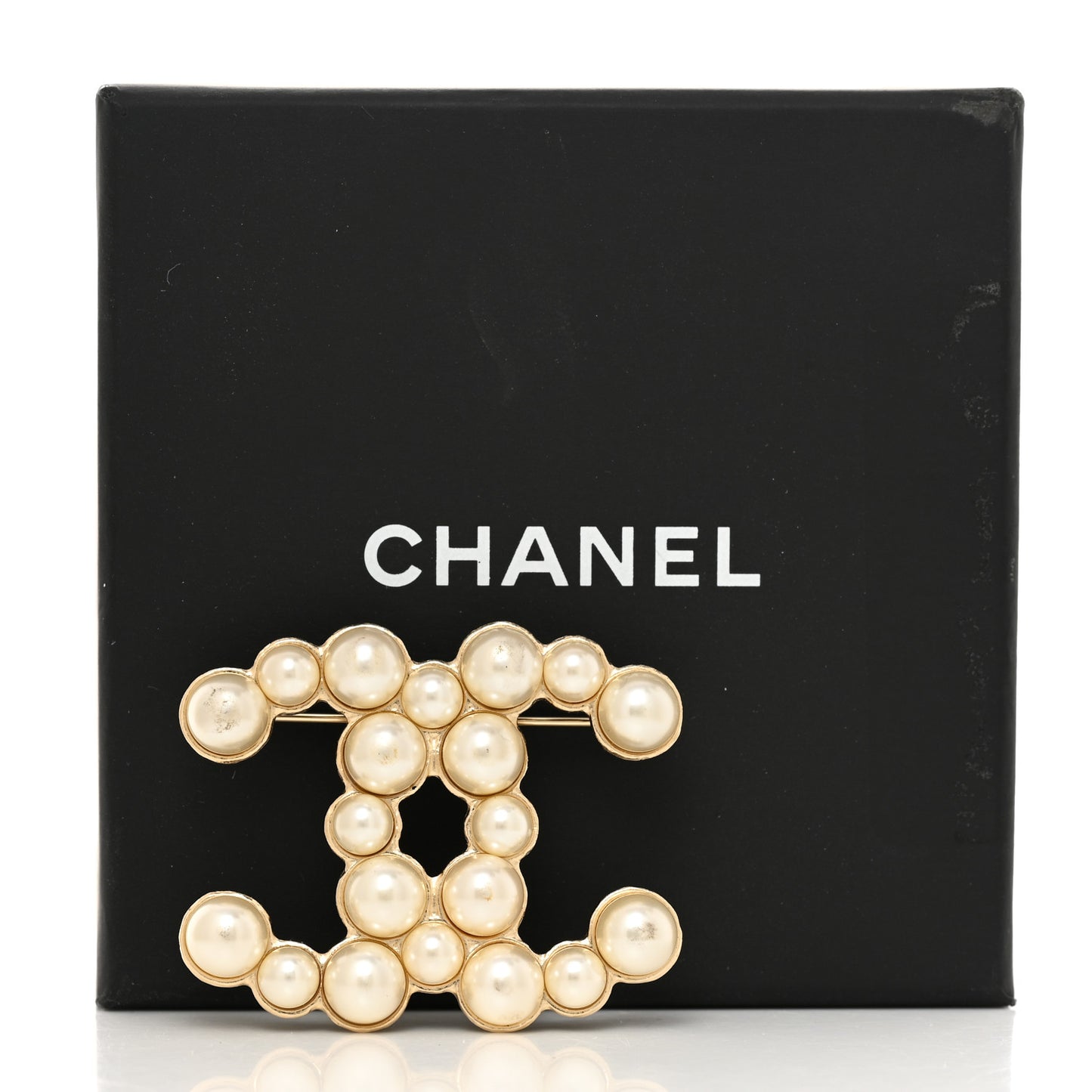 Pearl CC Brooch Gold Pearly White
