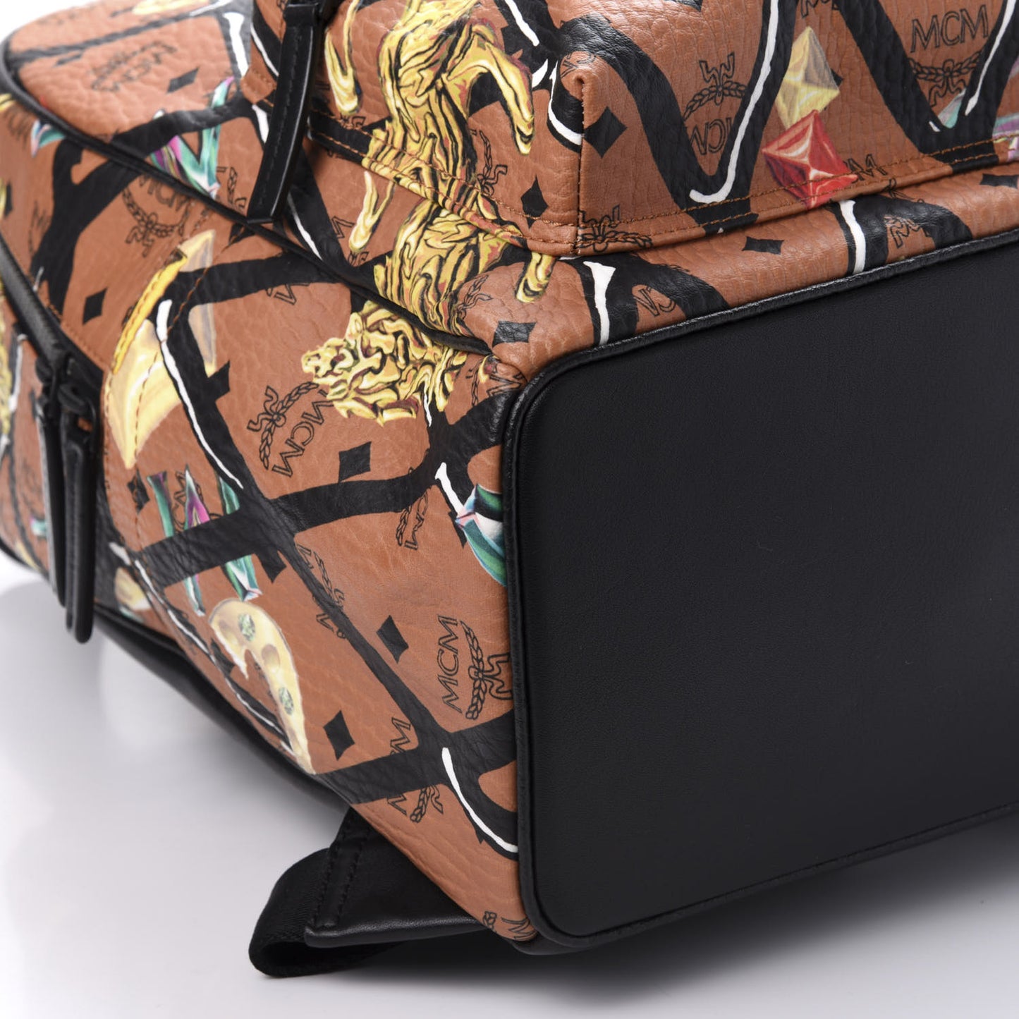 Visetos Calfskin Motif Rombi Lion Printed Medium Backpack Cognac