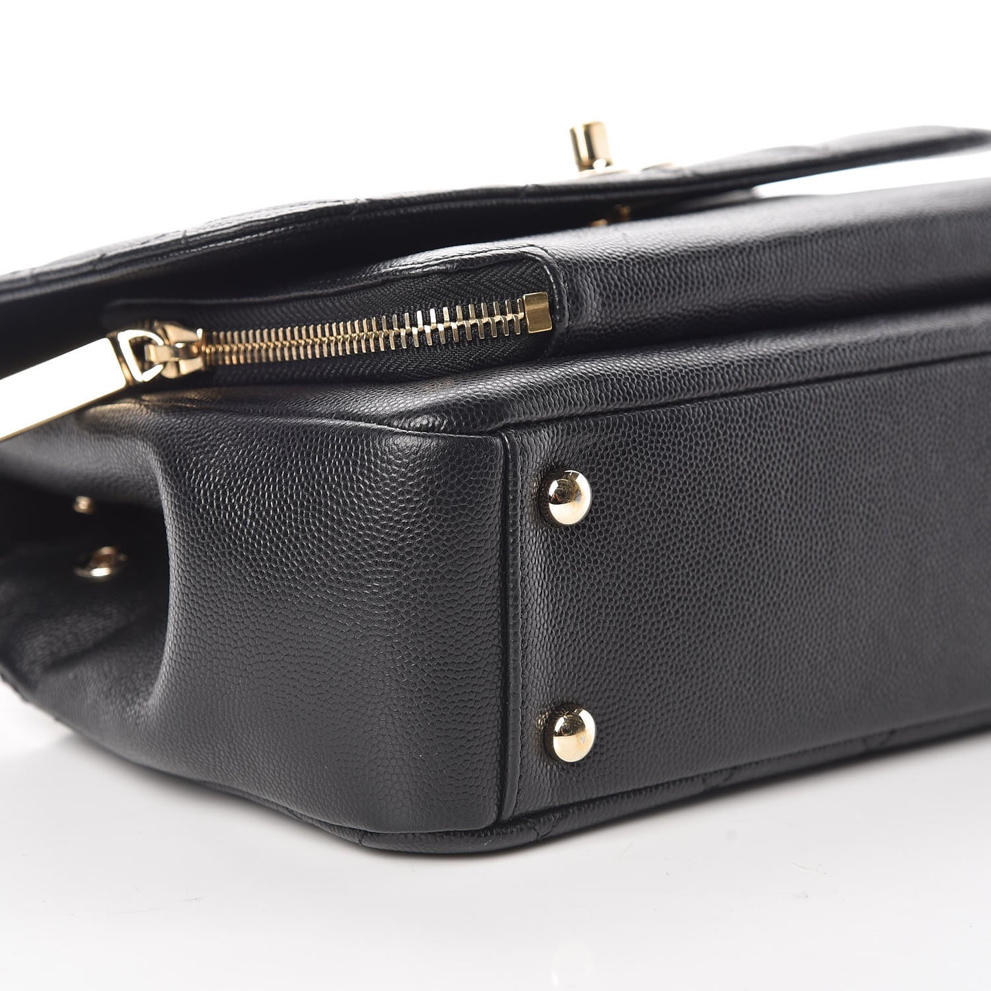 Caviar Quilted Medium Business Affinity Flap Black