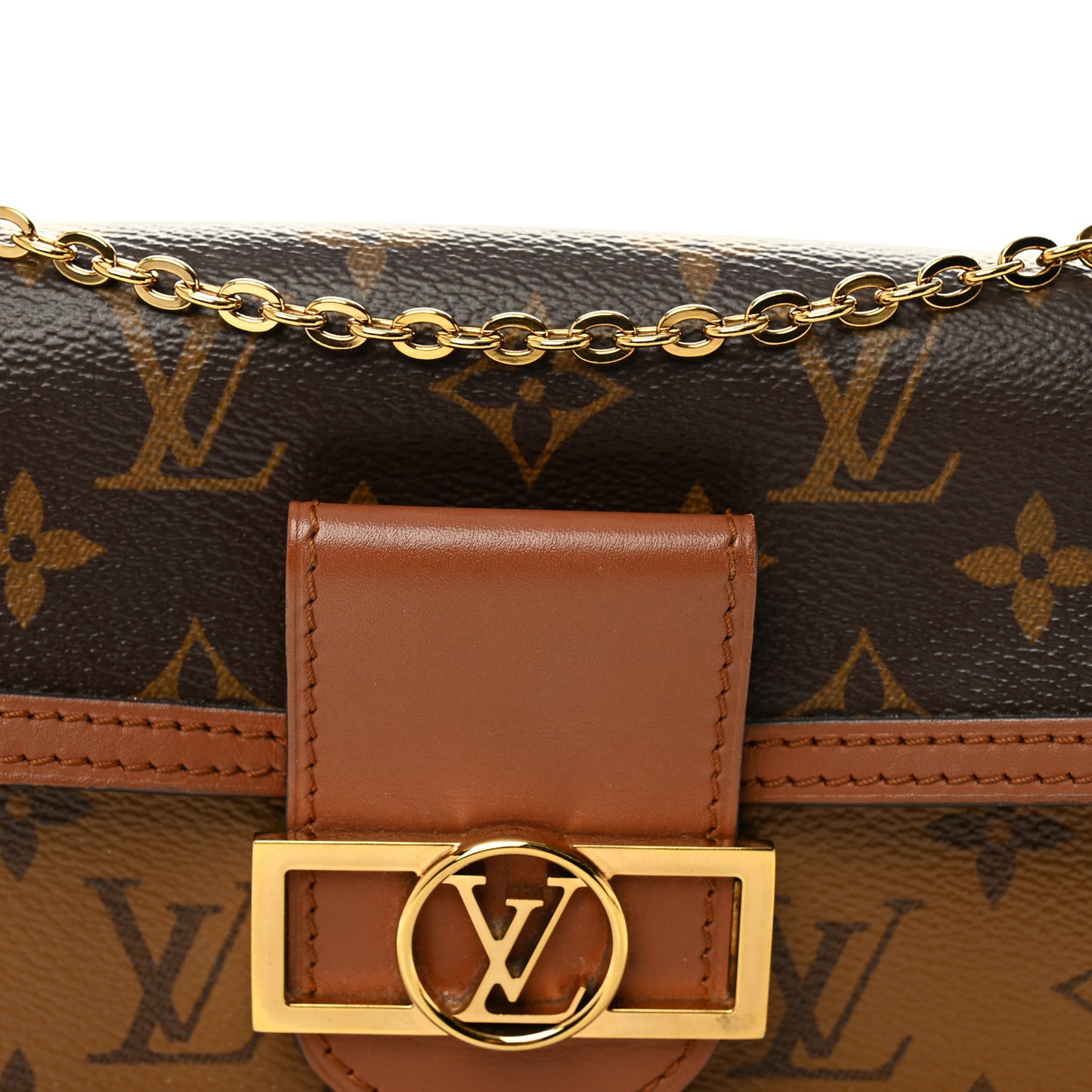 Reverse Monogram Dauphine Chain Wallet