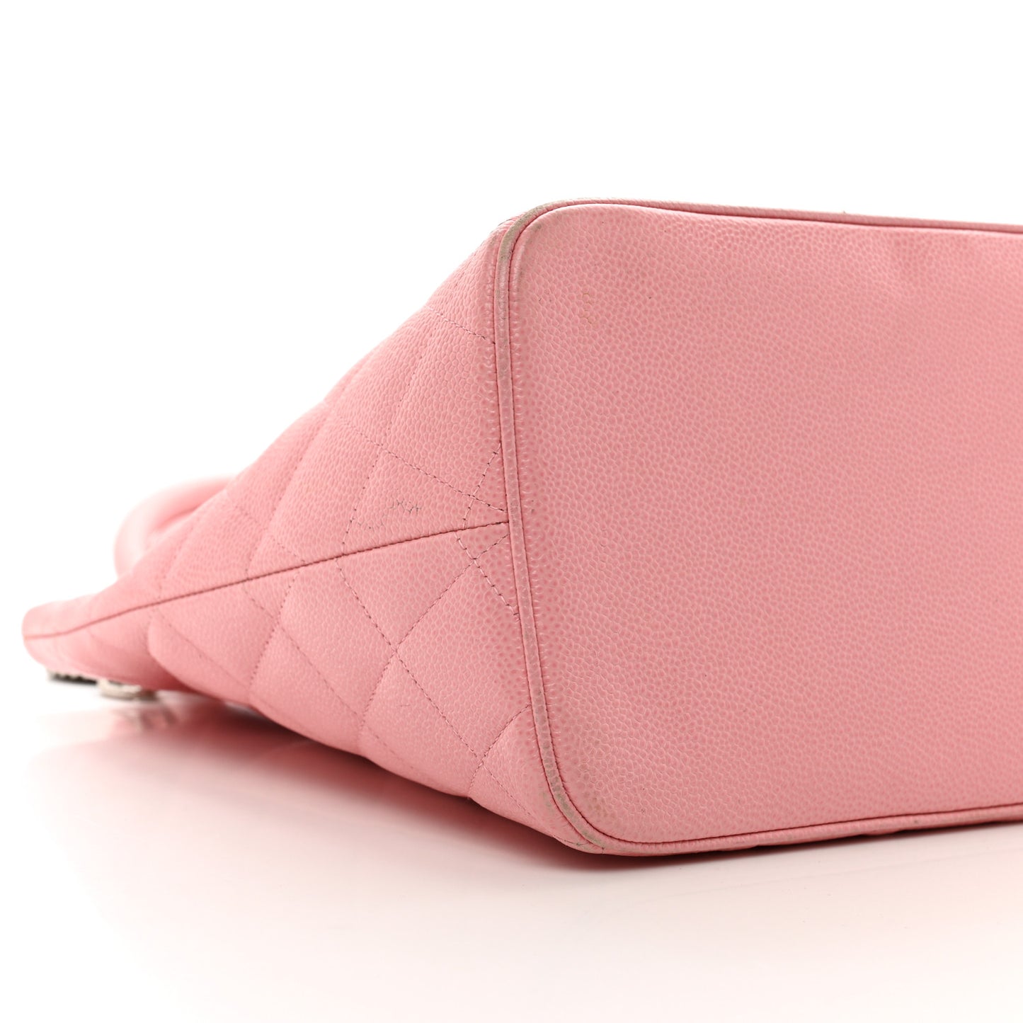 Caviar Quilted Medallion Tote Light Pink