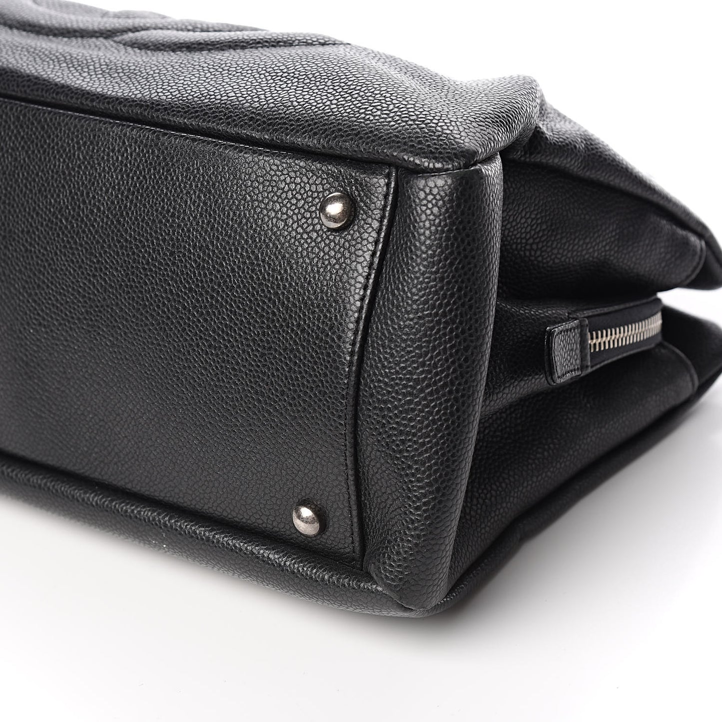 Caviar CC Shoulder Bag Black