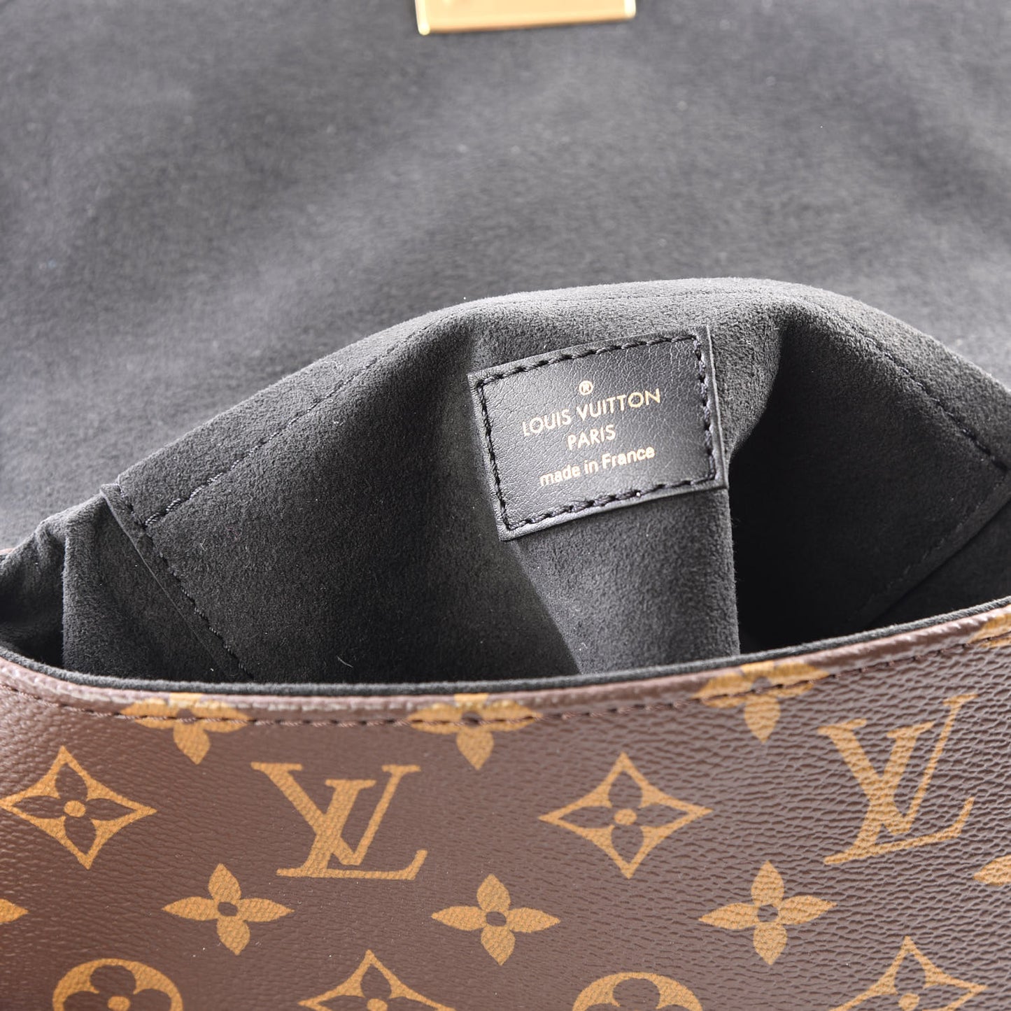 Monogram Locky BB Black