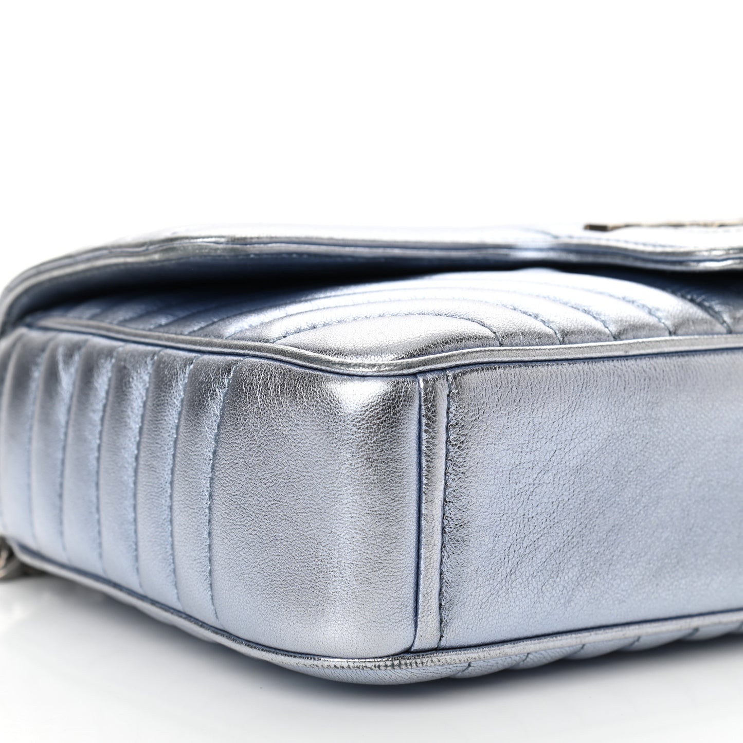 Nappa Impunture Diagramme Medium Chain Flap Shoulder Bag Silver