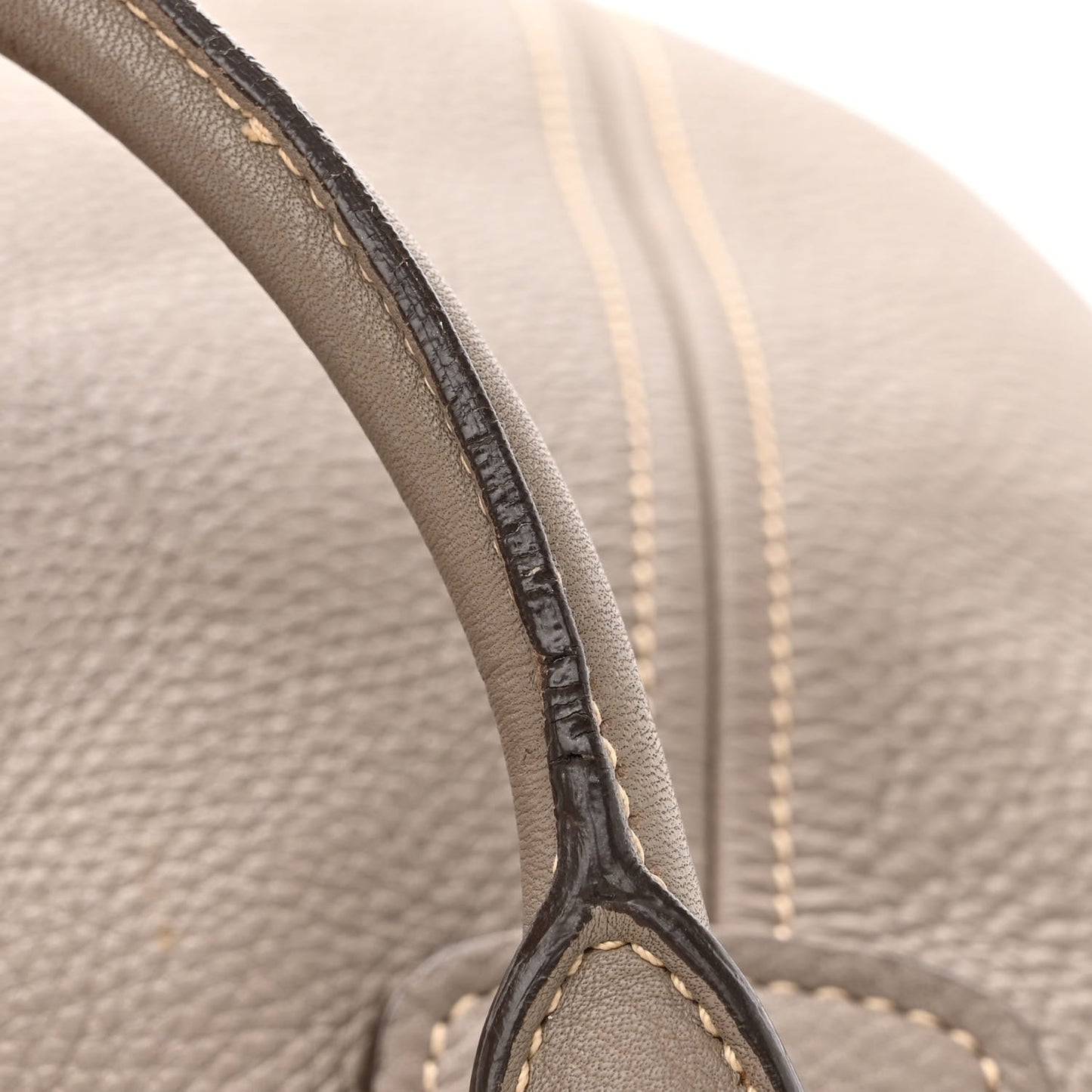 Vitello Daino Shoulder Bag Argilla