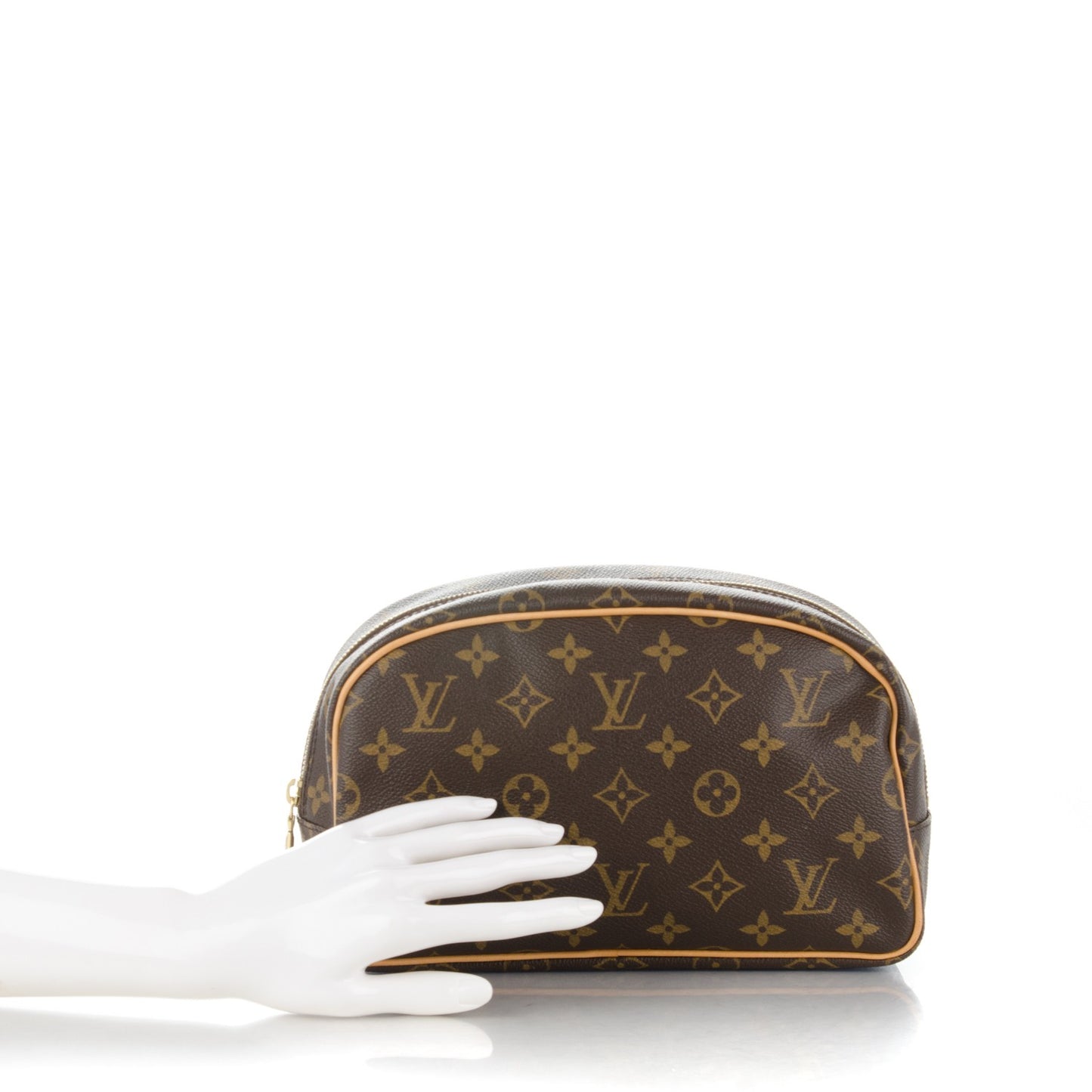 Monogram Toiletry 25