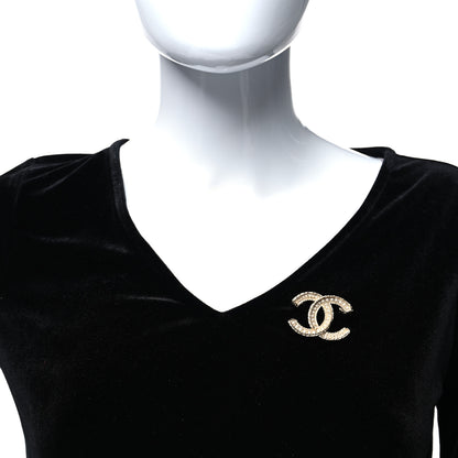 Chanel Pearl CC Brooch Light Gold 2 of 5