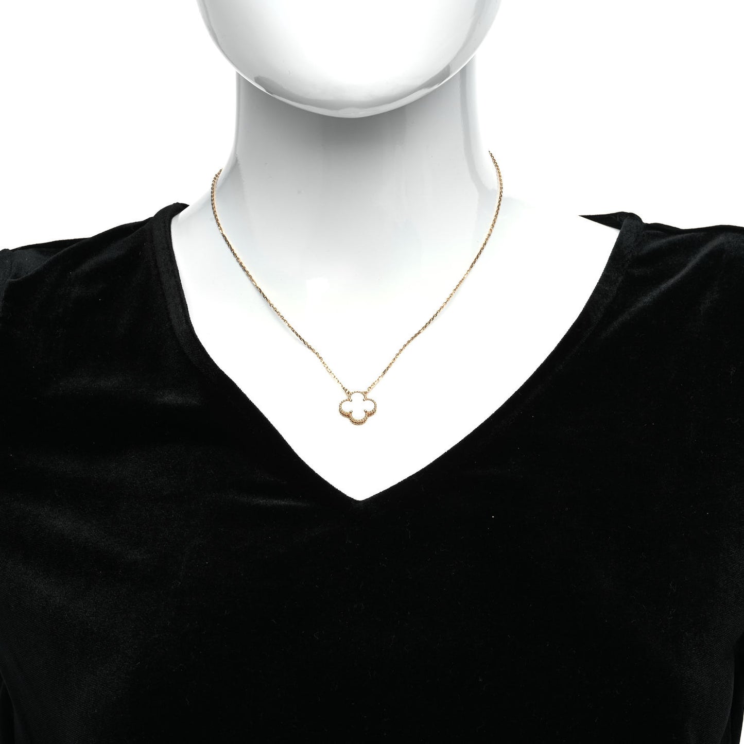 18K Yellow Gold Mother of Pearl Vintage Alhambra Pendant Necklace