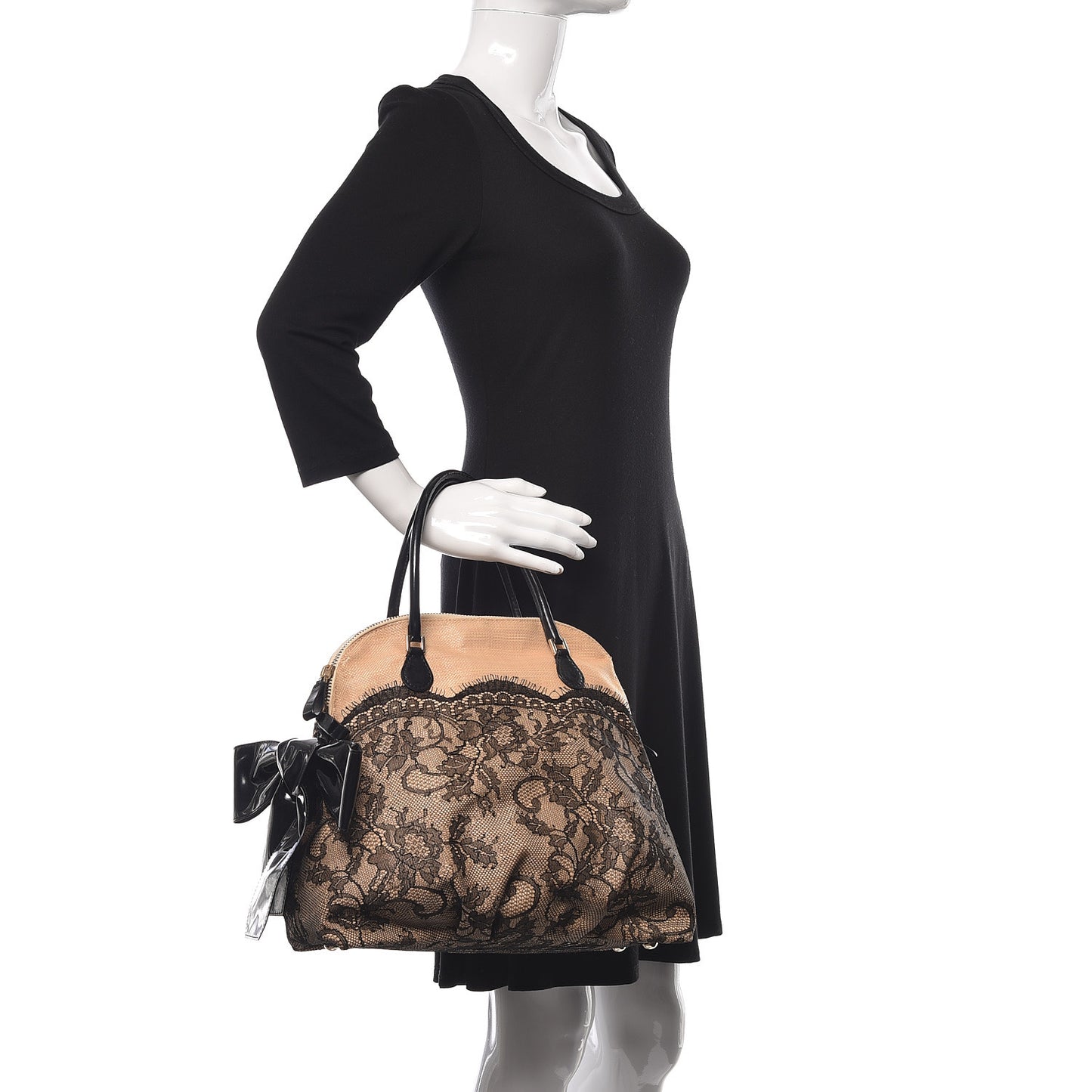 Straw Lace Bow Dome Tote Black