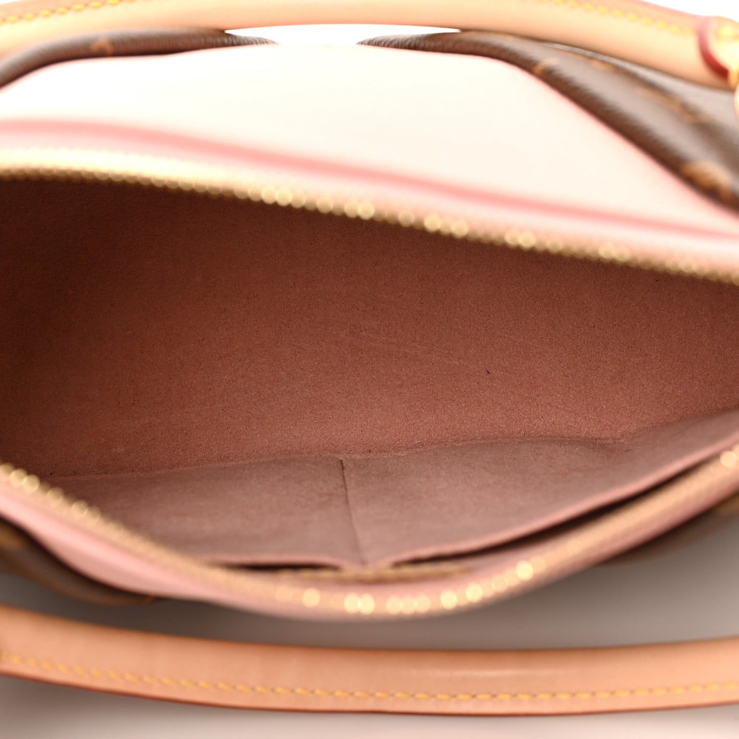 Monogram V Tote BB Rose Poudre