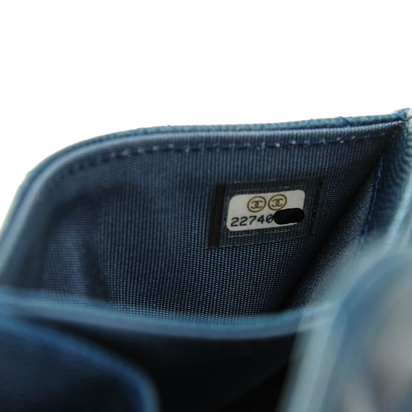 Caviar Quilted Card Holder Blue