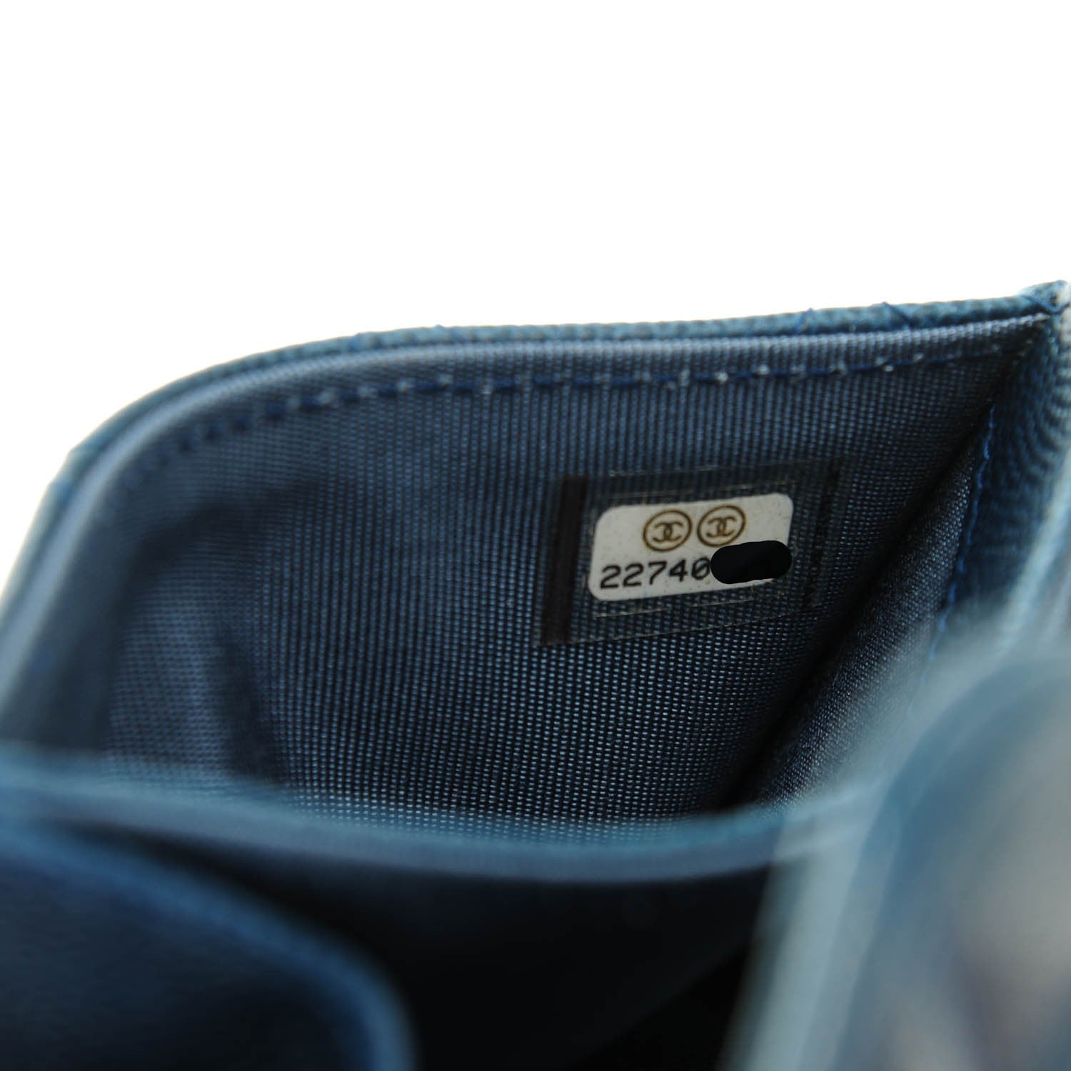 Chanel Caviar Quilted Card Holder Blue 8 of 8