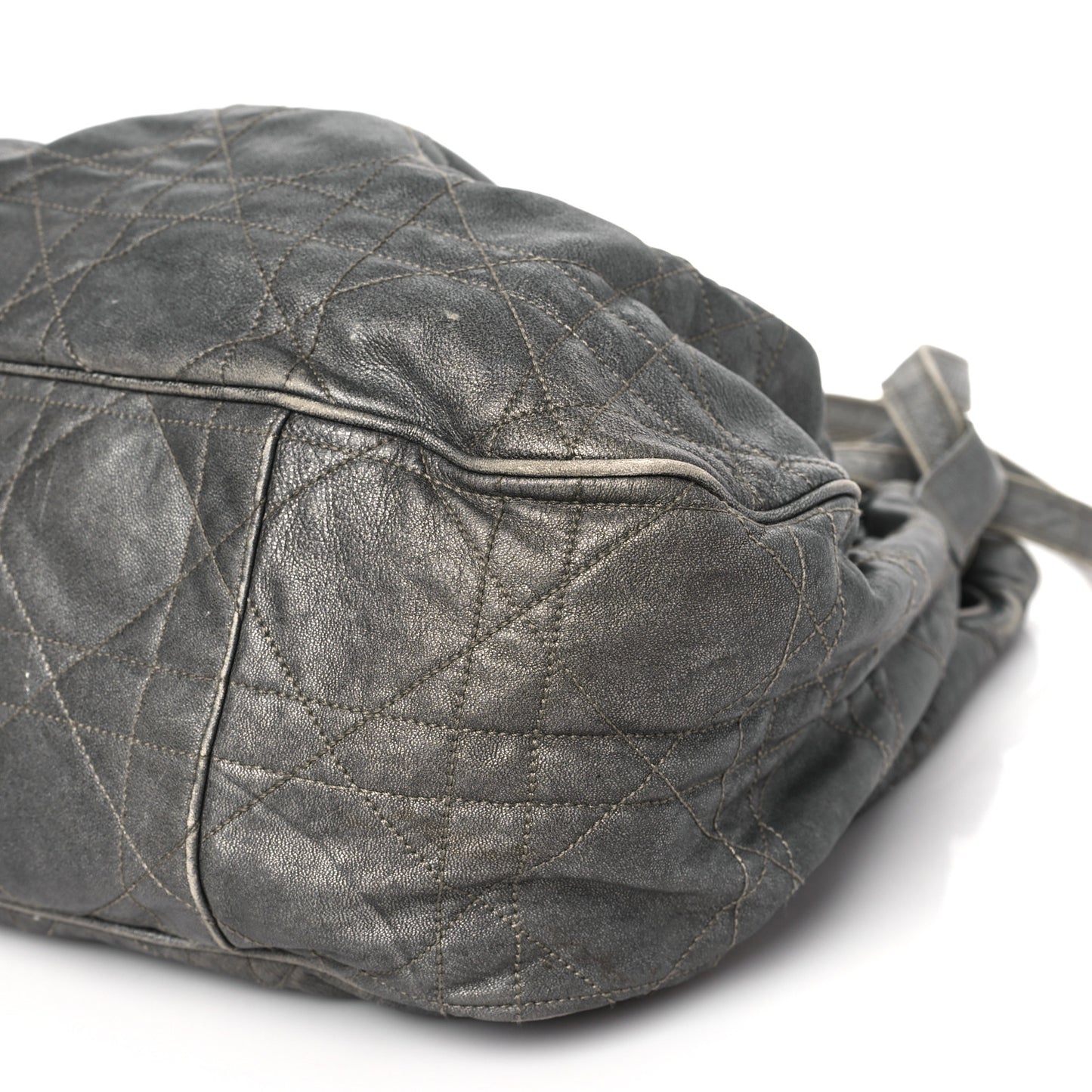 Metallic Lambskin Cannage Drawstring Bag Grey
