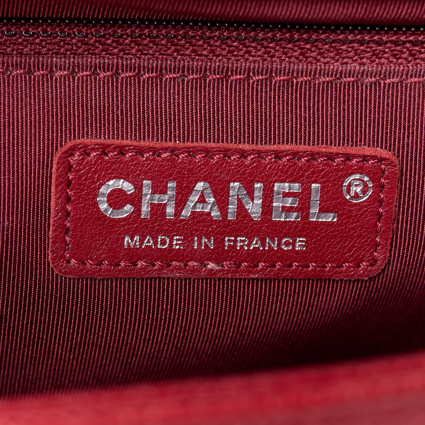 Caviar Quilted New Medium Boy Flap Dark Red