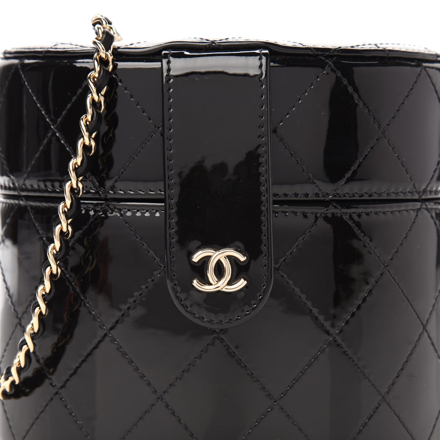 Patent Quilted Round Small Vanity With Chain Black