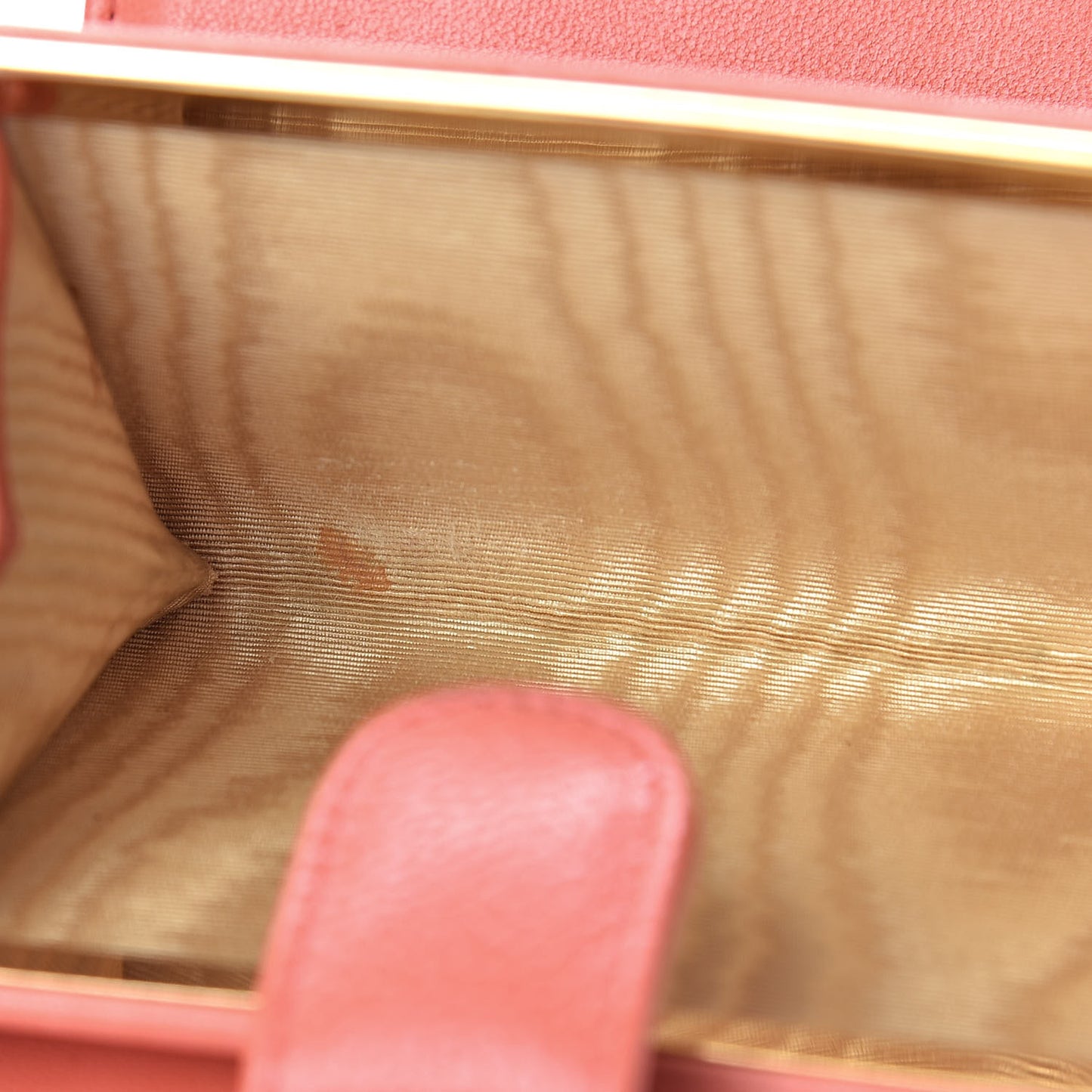 Caviar Timeless CC Zipped Pocket Wallet Light Red