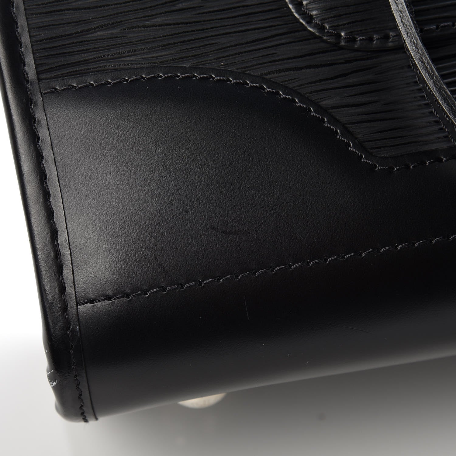 Louis Vuitton Epi Madeleine GM Black 12 of 20