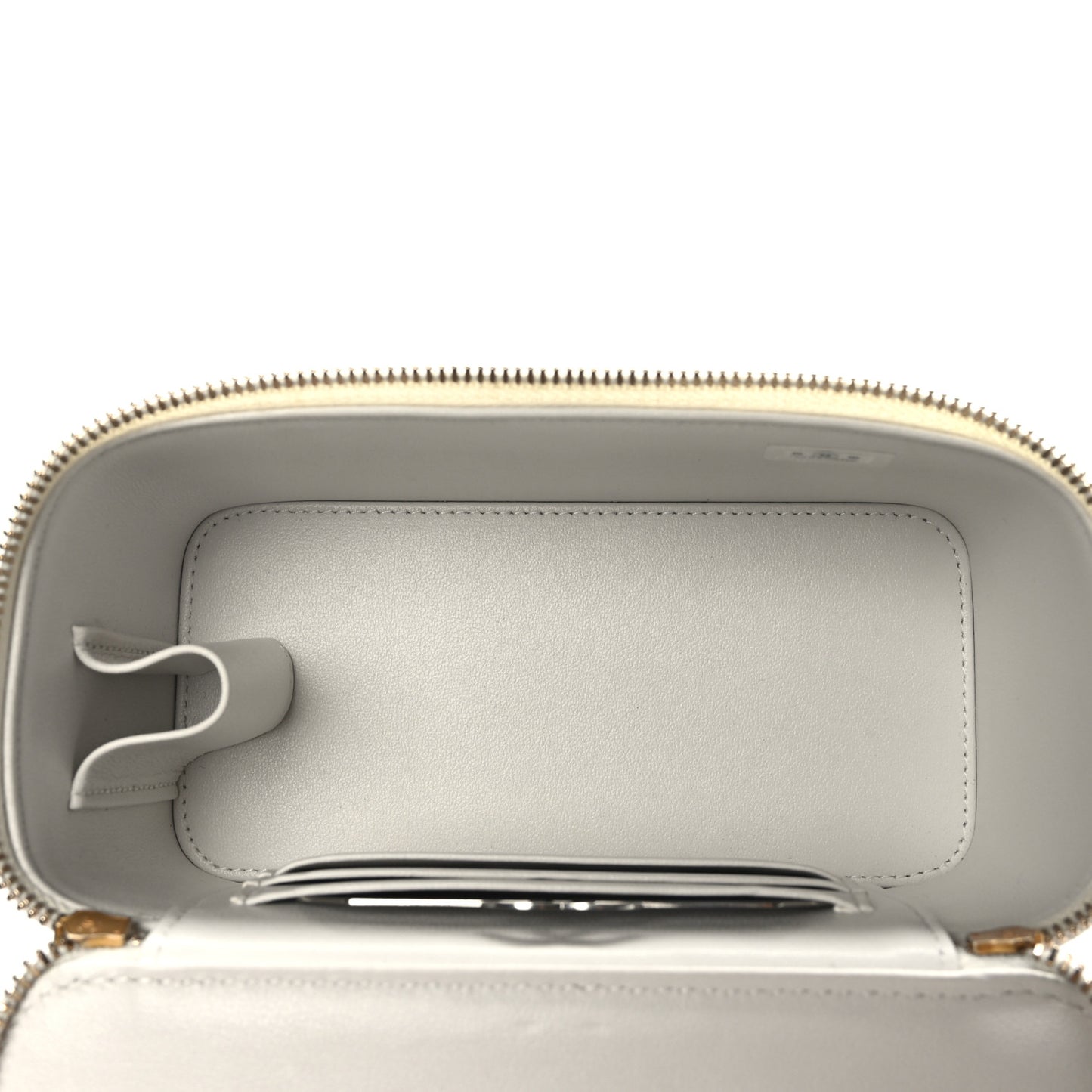 Caviar Quilted Coco Bracelet Vanity Case With Chain White