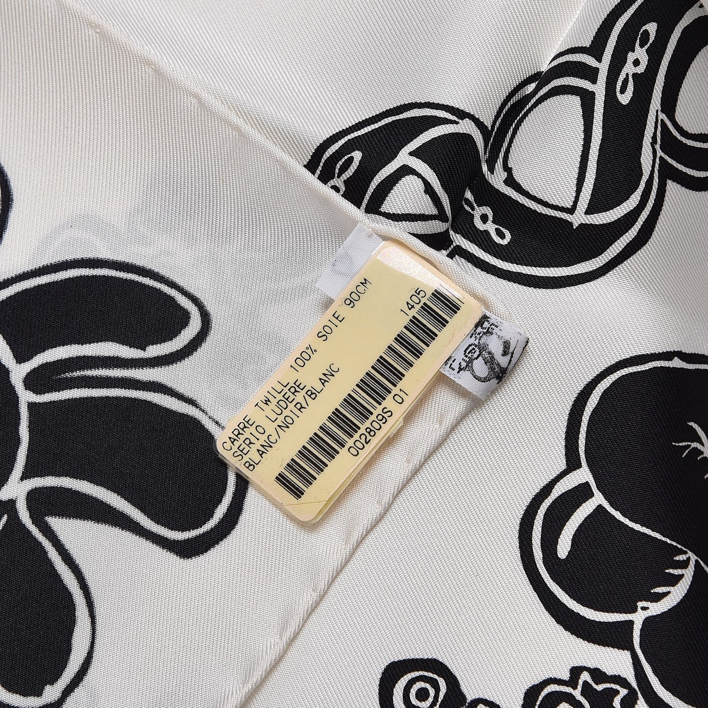 Silk Serio Ludere Scarf 90 White Black