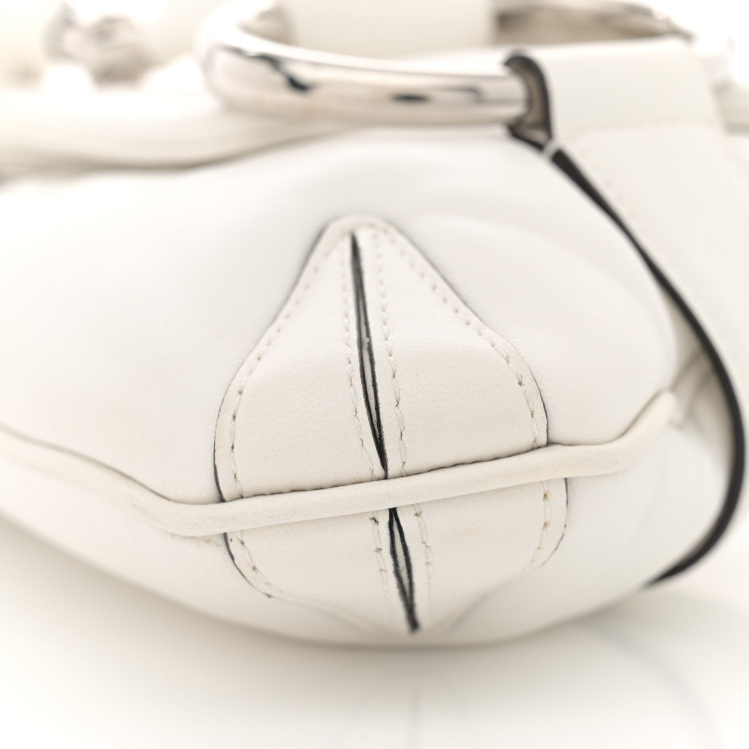 Gucci Nappa Vertical Matelasse Medium Maxi Horsebit Chain Shoulder Bag Mystic White 10 of 13