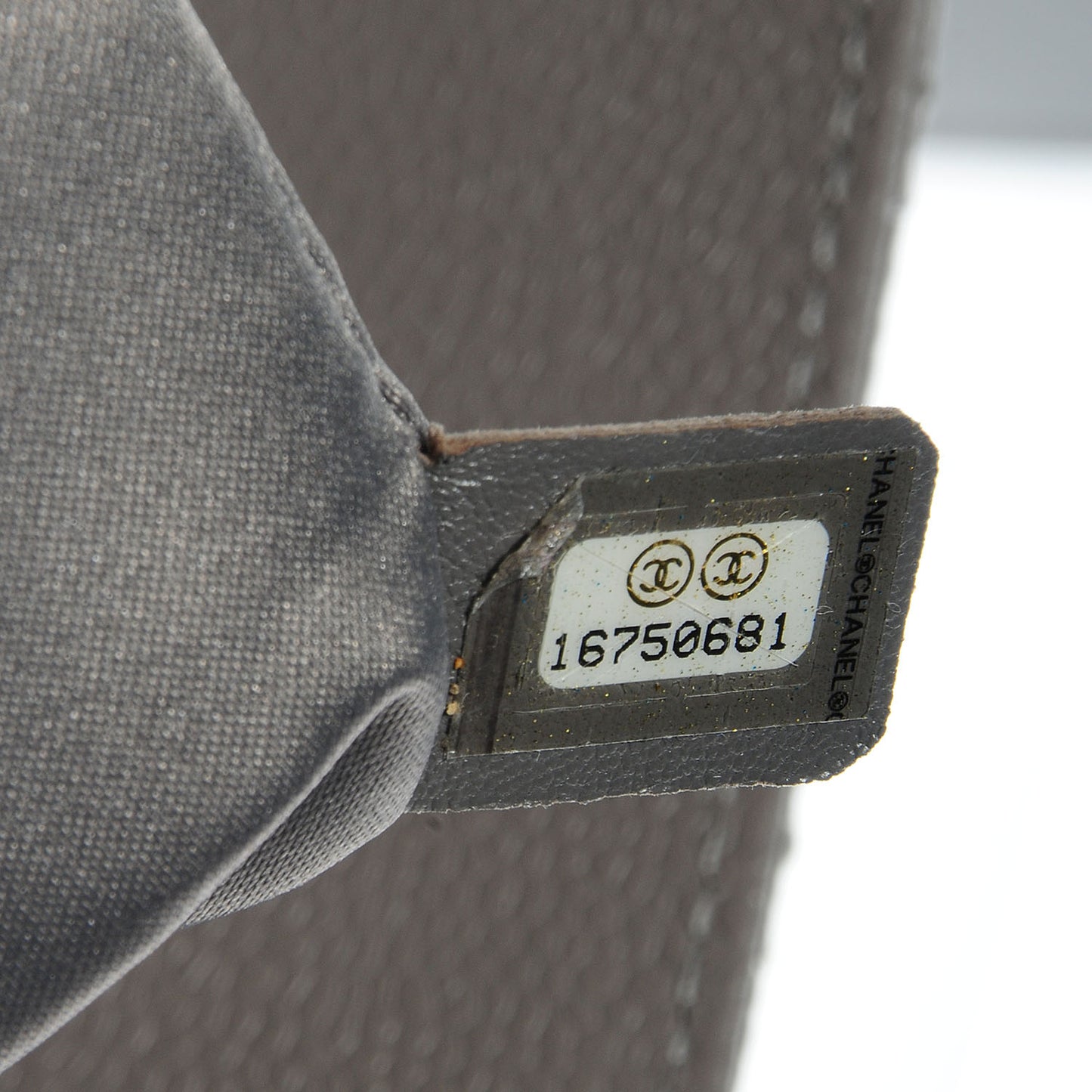Caviar XL Grand Shopping Tote GST Light Grey
