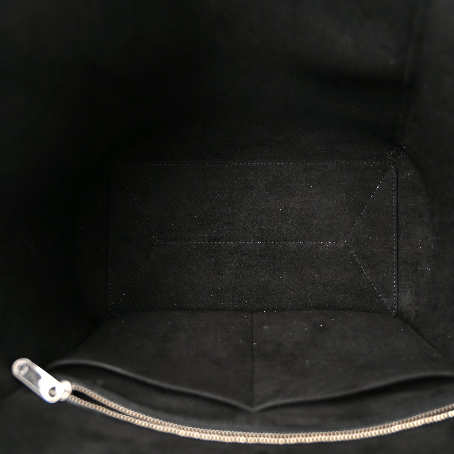 Calfskin Lockme Cabas Sky Black