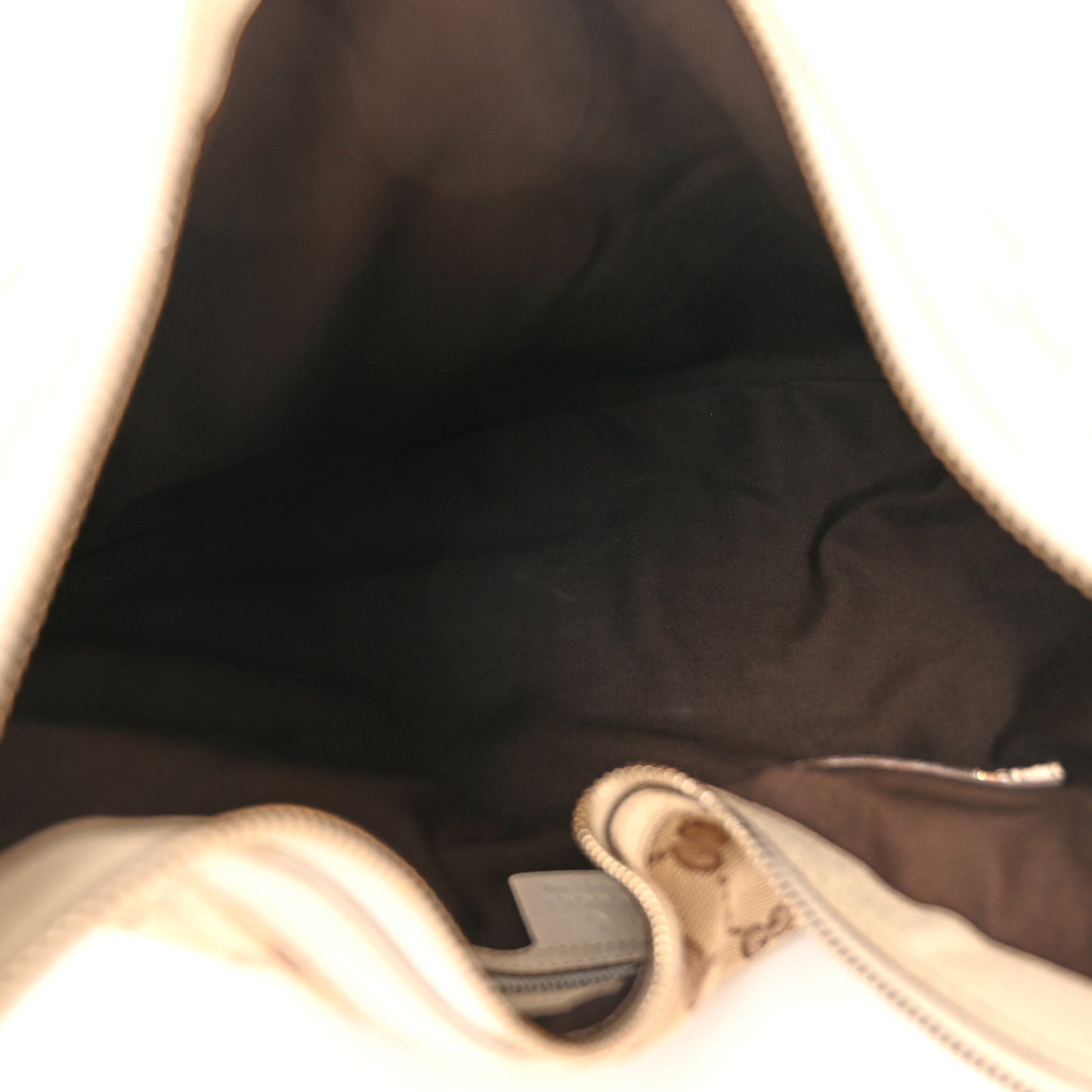 Monogram Glam Hobo Off White