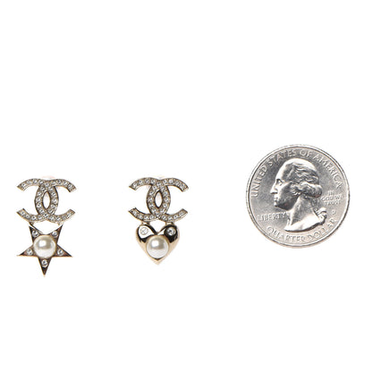 Chanel Crystal Pearl Charming Winter CC Star Heart Earrings Gold 2 of 5