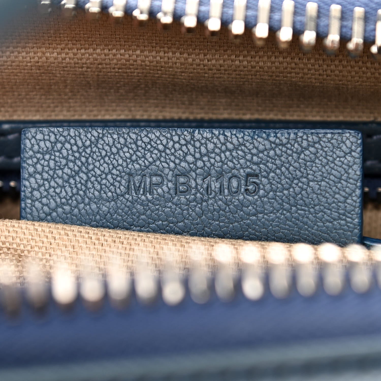 Givenchy Sugar Goatskin Medium Antigona Mineral Blue 7 of 13