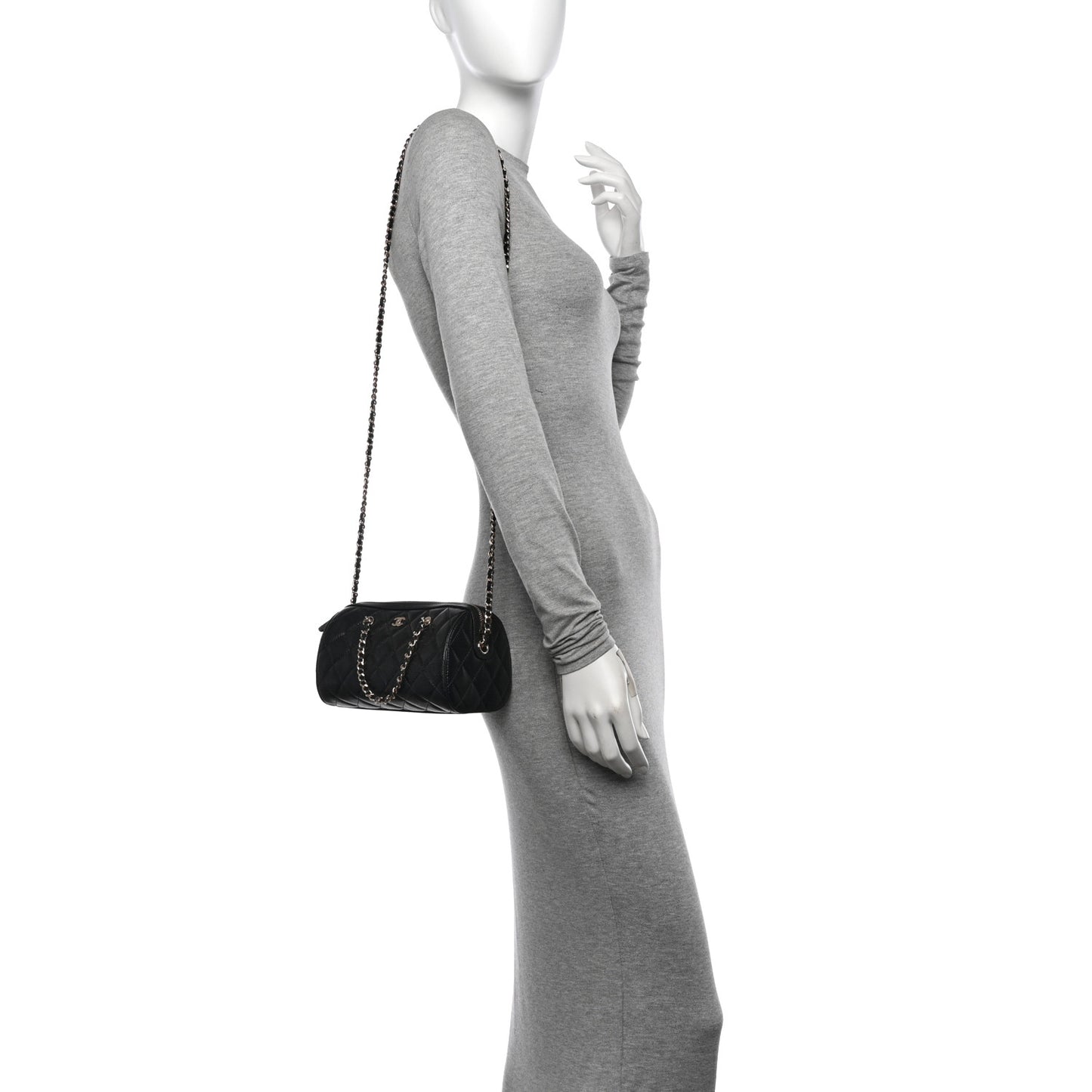 Caviar Quilted Classic Clutch With Chain Black