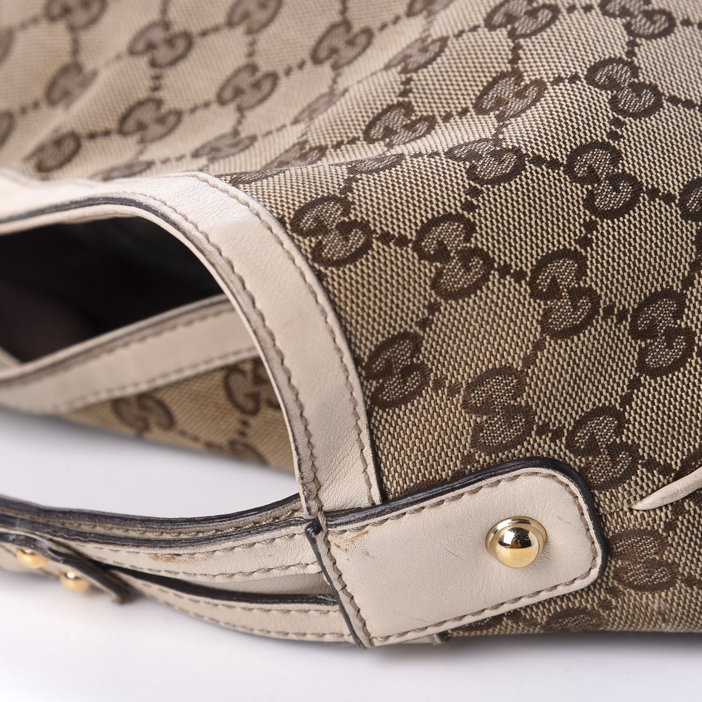 Monogram Large Wave Hobo Off White