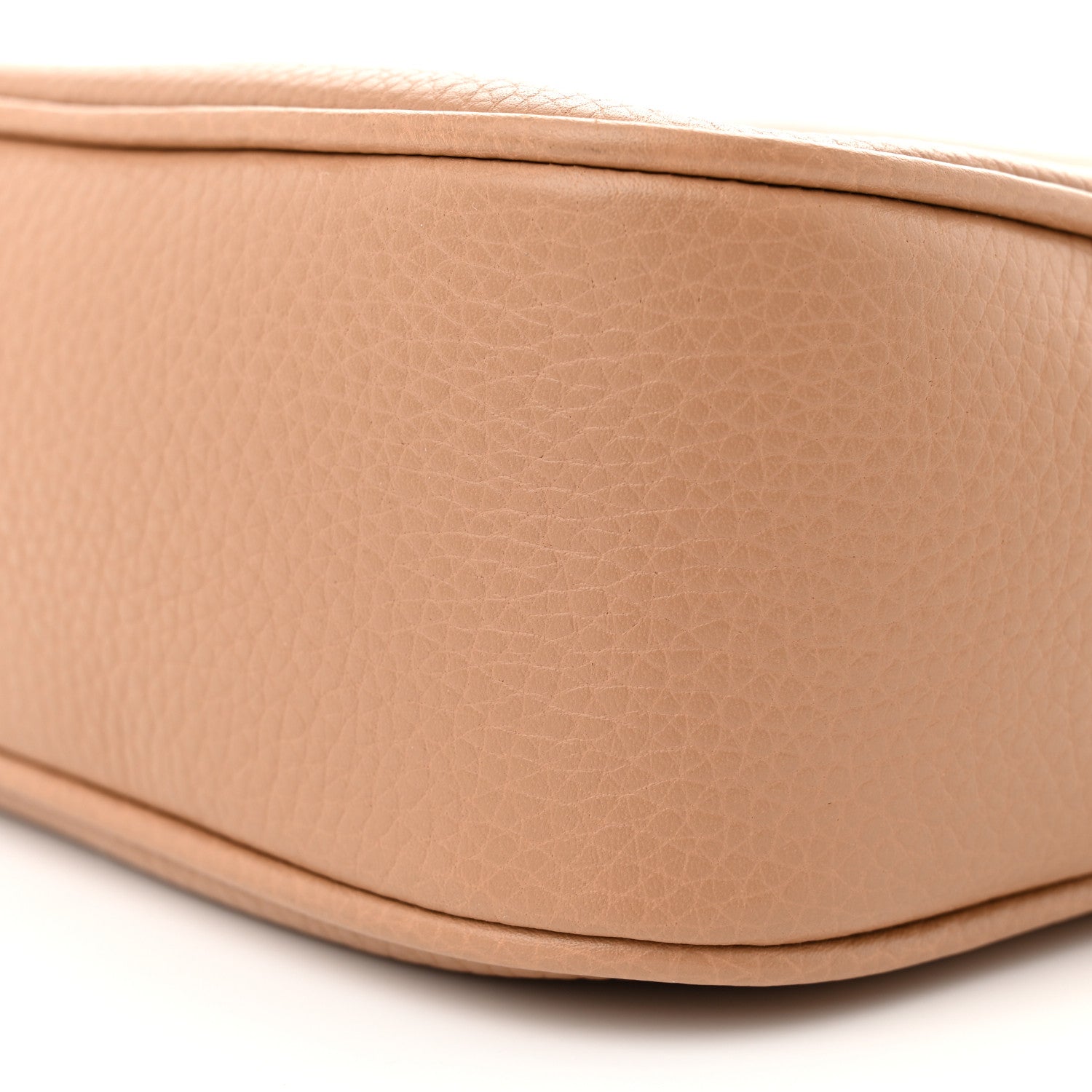 Gucci Pebbled Calfskin Small Soho Disco Bag Camelia 10 of 10
