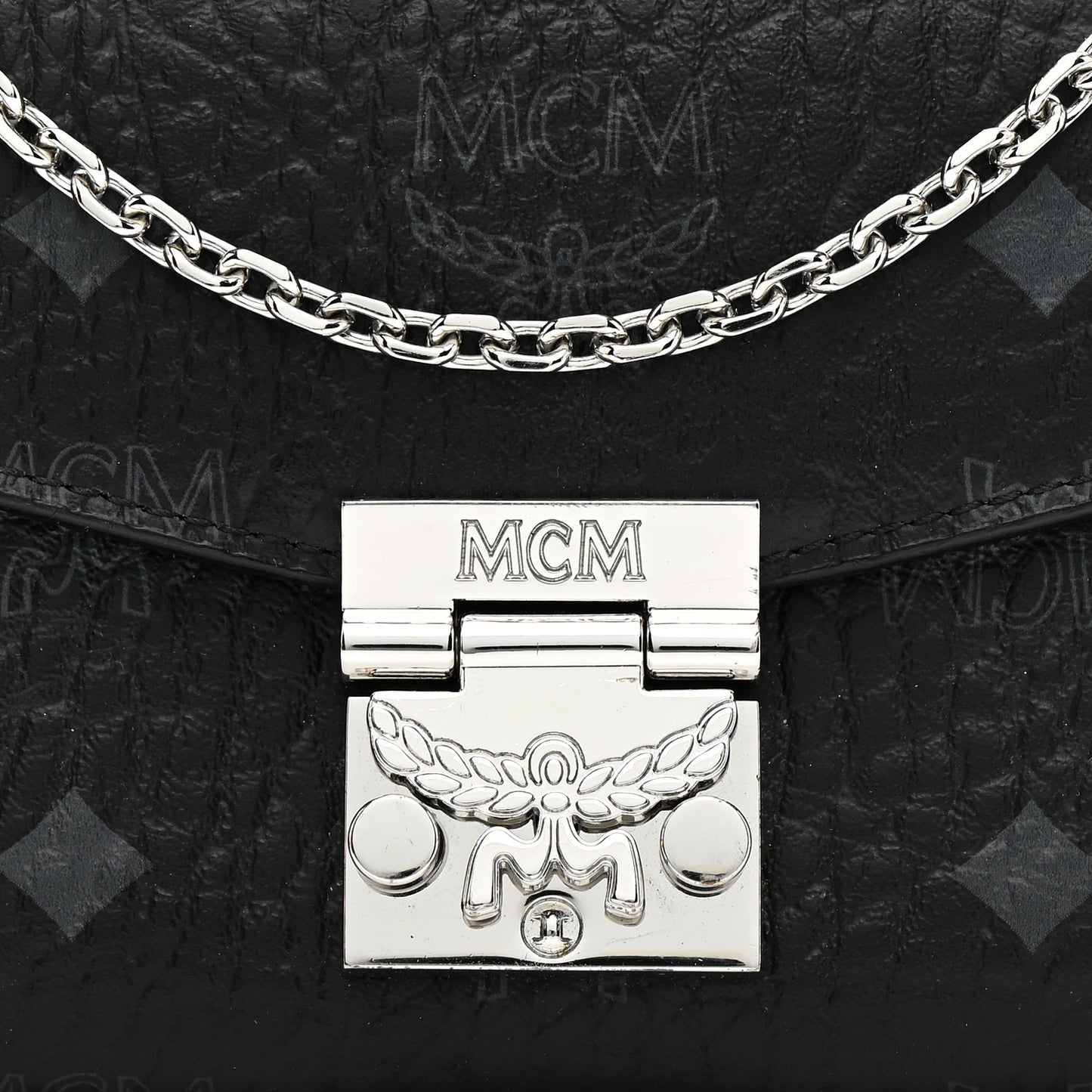 Visetos Large Patricia Wallet On Chain Black
