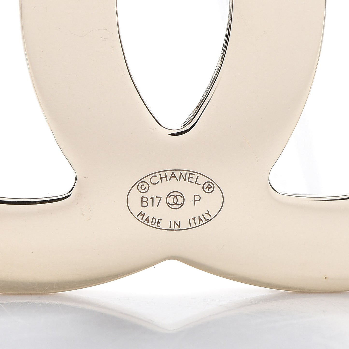 Metal CC Brooch Light Gold