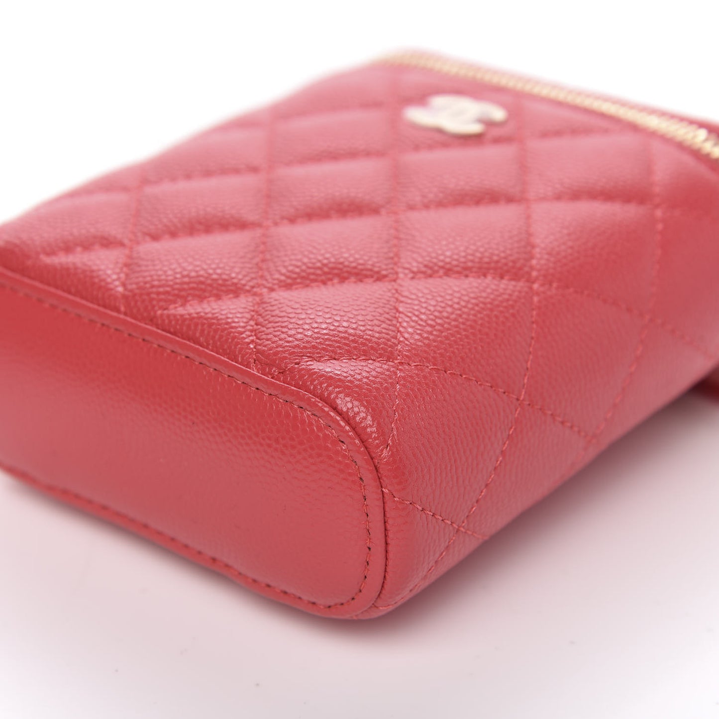 Caviar Quilted Small Vertical Coco Beauty Vanity Case With Chain Dark Pink