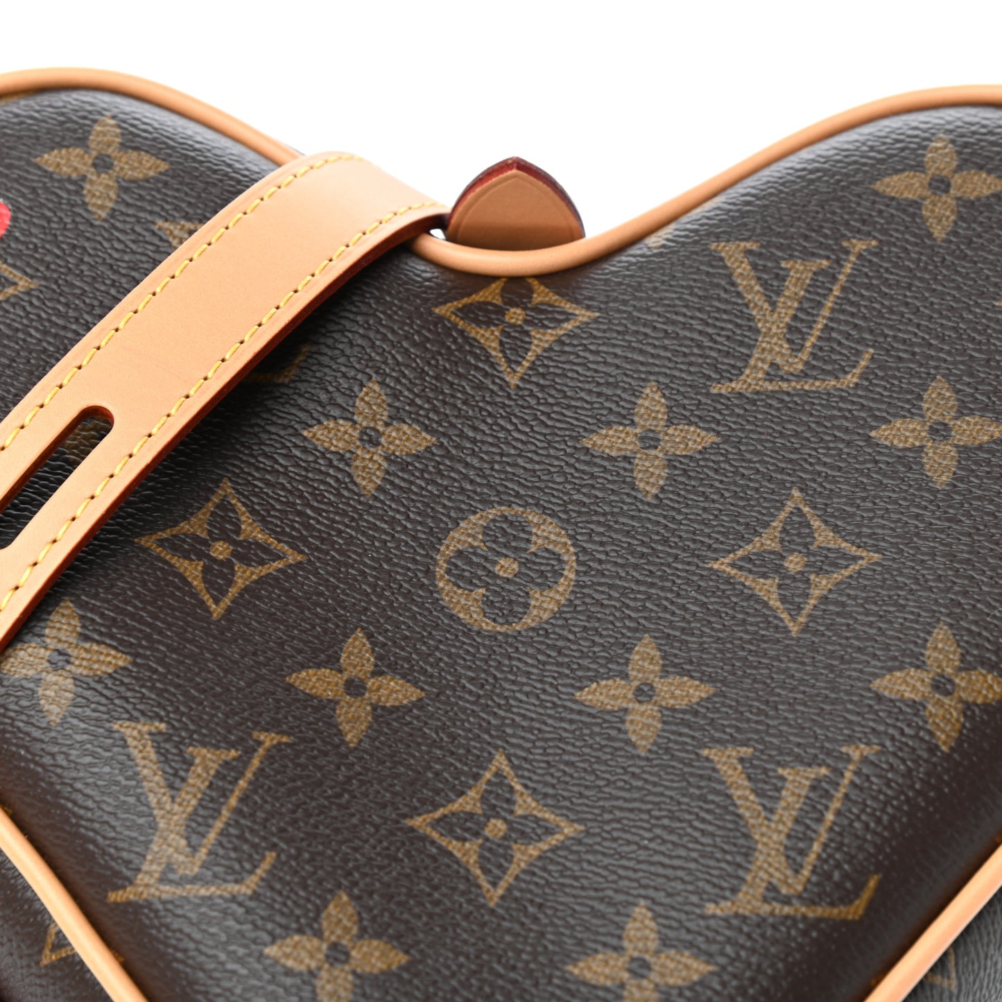 Monogram Game On Coeur