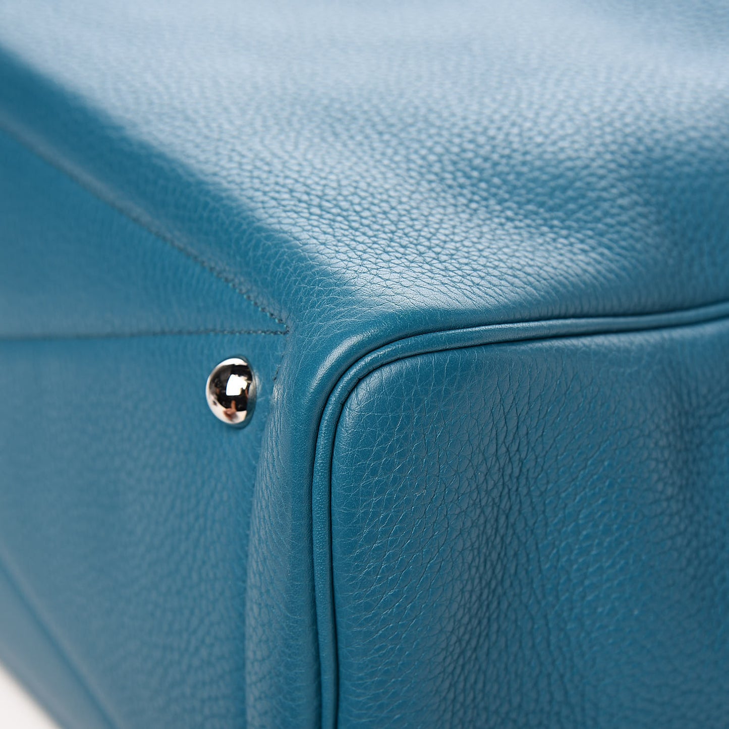 Taurillon Clemence Victoria II 35 Bleu Izmir