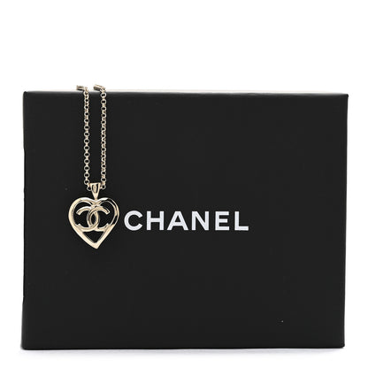 Chanel CC Heart Chain Pendant Necklace Gold 6 of 6