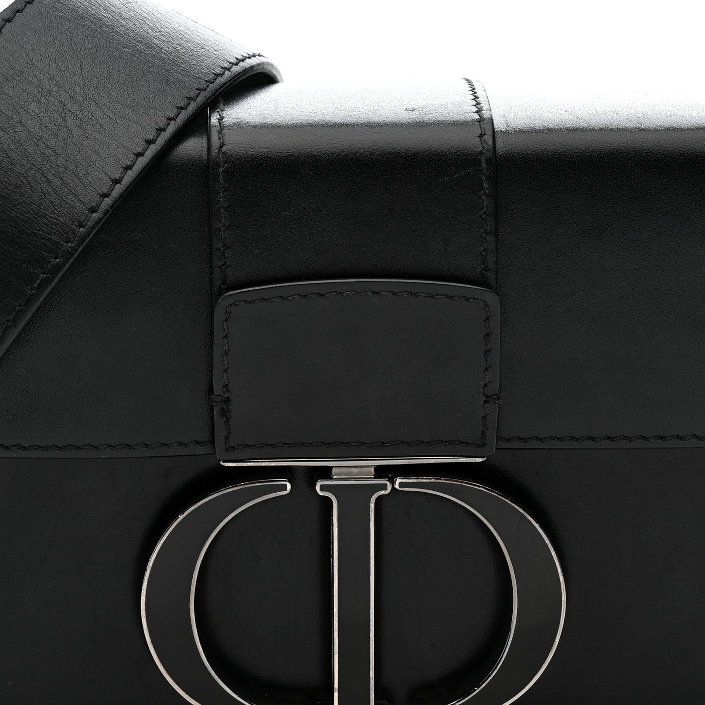 Box Calfskin 30 Montaigne Box Bag Black