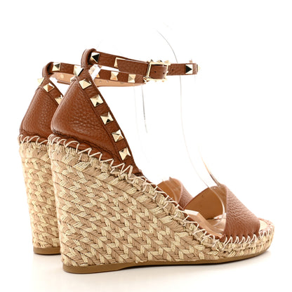 Valentino Garavani Grained Calfskin Rockstud Ankle Strap Espadrille 15/105mm Wedge Sandals 37 Cuoio Natural 4 of 11