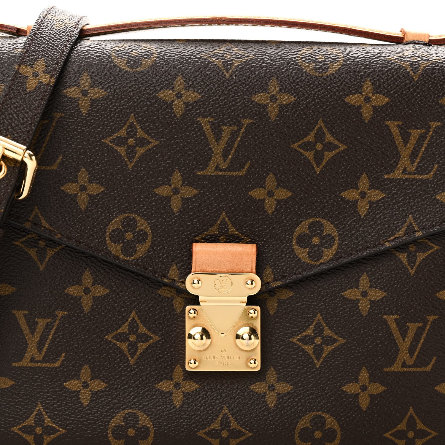 Louis Vuitton Monogram Pochette Metis 7 of 9