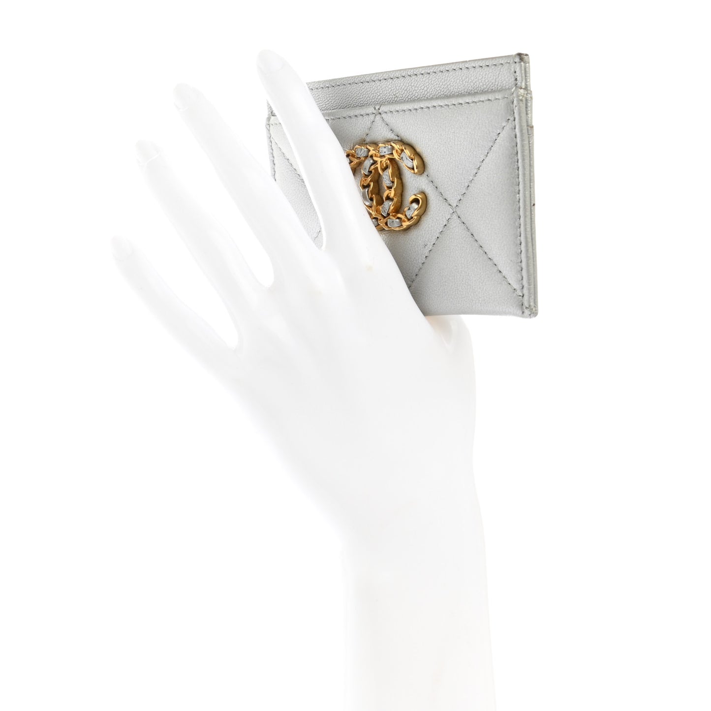 Metallic Goatskin Quilted 19 Card Holder Silver