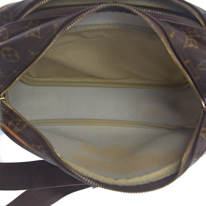 Louis Vuitton Monogram Reporter PM 6 of 15