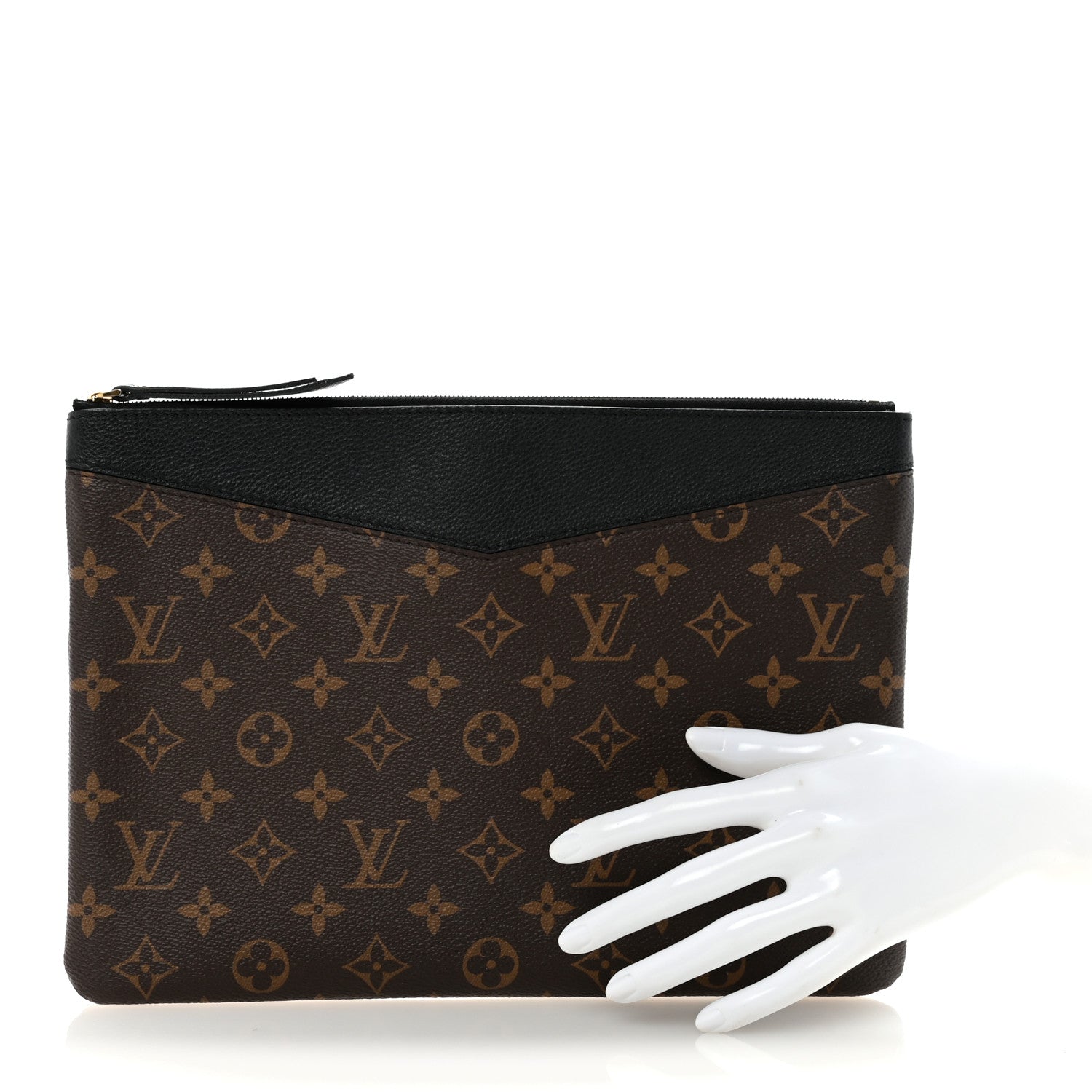Louis Vuitton Monogram Daily Pouch Black 2 of 6