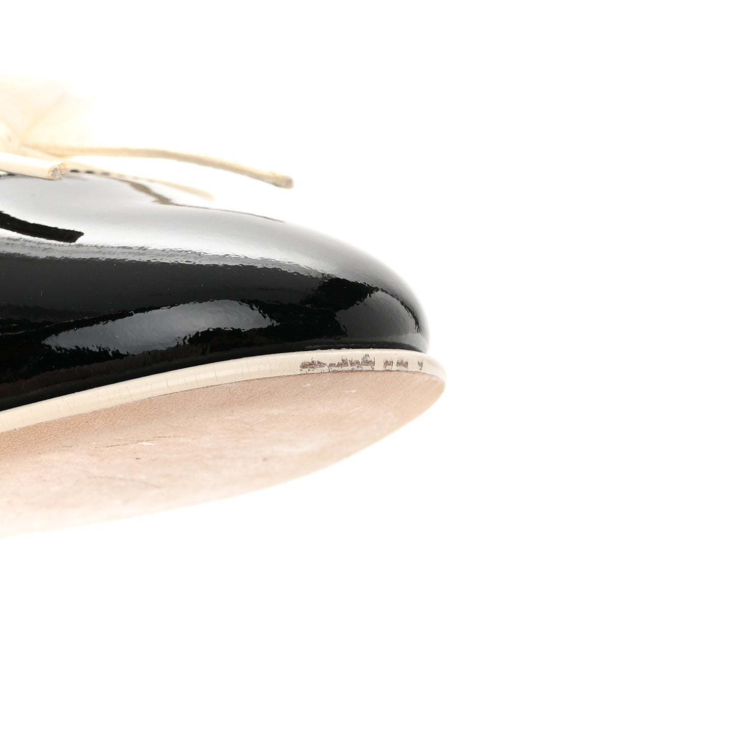 Lambskin Patent Double Stitched CC Cap Toe Ballerina Flats 39 Ivory Black