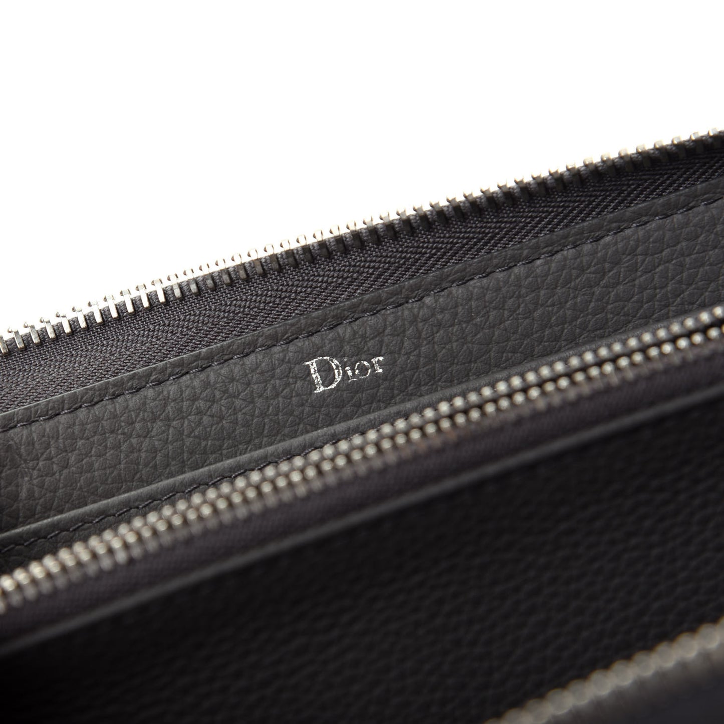 HOMME Grained Calfskin Zipped Wallet Grey