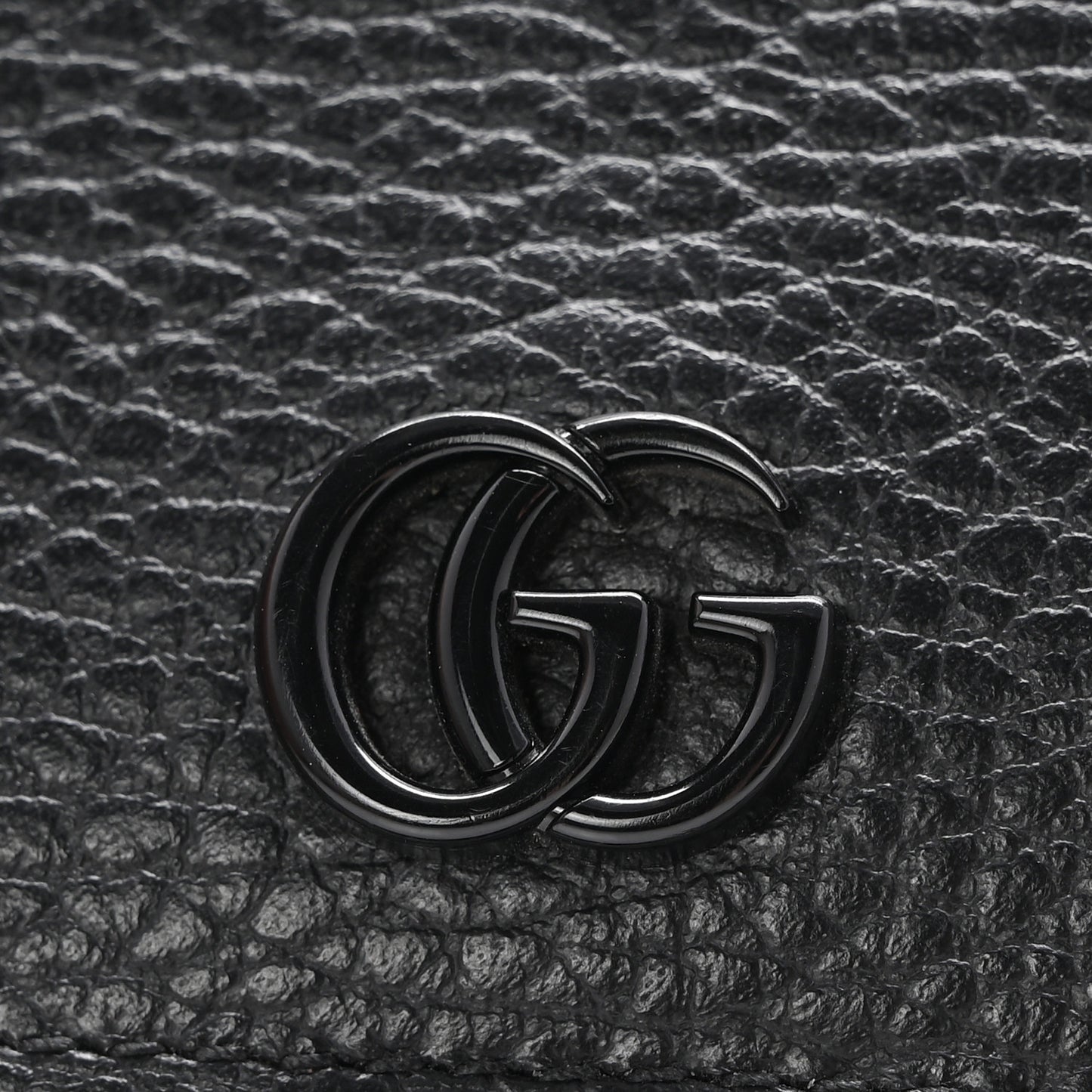 Dollar Calfskin Enamel Monochrome GG Marmont Card Case Black